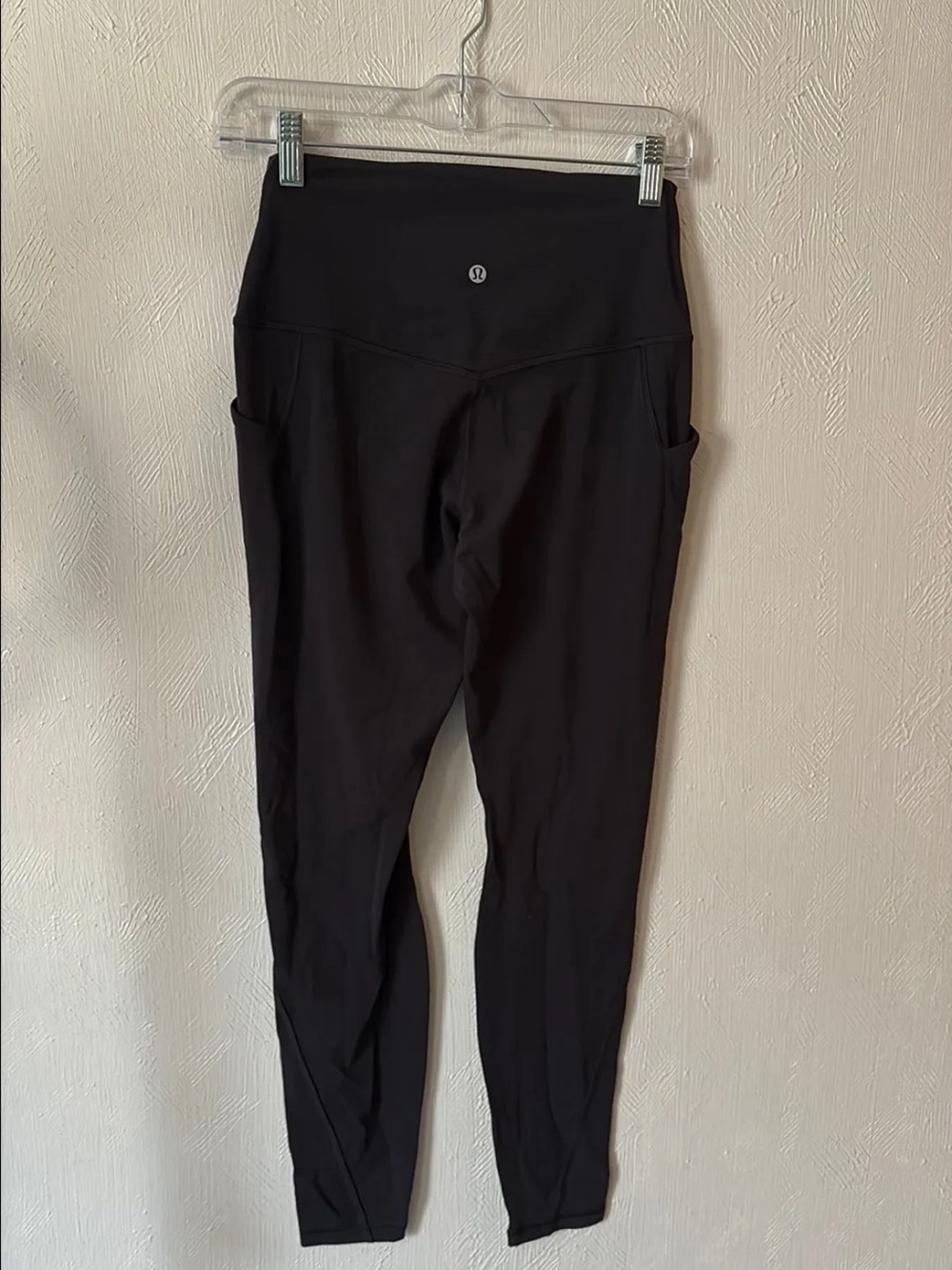 Lululemon Black Align Size 8 28” - Picture 4 of 6